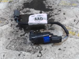 Usados Bomba de limpiaparabrisas delante Ford Transit Connect (PJ2) 1.5 EcoBlue Precio € 31,76 IVA incluido ofrecido por Binckhorst BV