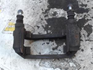 Used Front brake calliperholder, right Ford Fiesta 6 (JA8) 1.0 Ti-VCT 12V 65 Price € 15,75 Margin scheme offered by Binckhorst BV