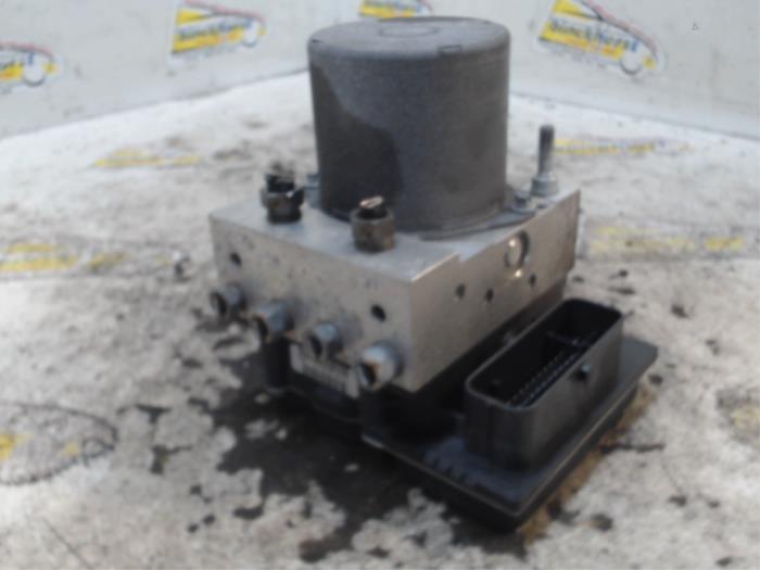 Gebrauchte ABS Pumpe Peugeot 508 SW (8E/8U) 1.6 HDiF 16V Preis € 157,50 Margenregelung angeboten von Binckhorst BV