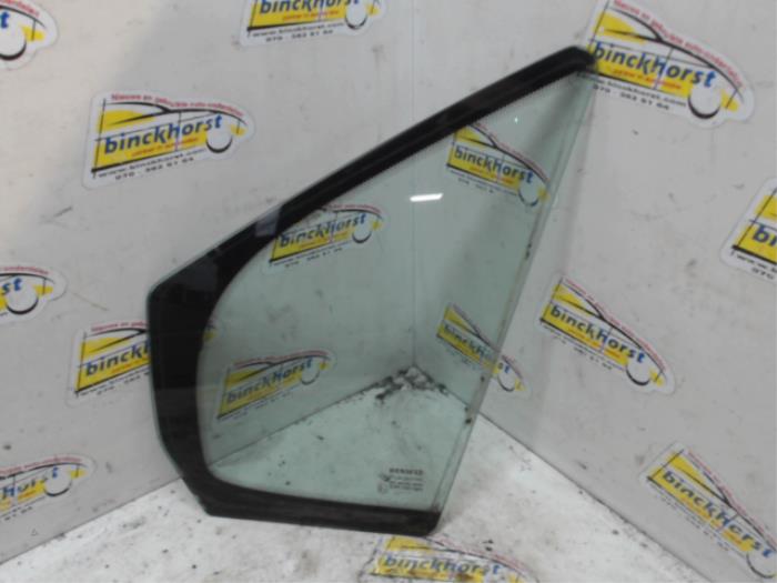 Usados Ventanilla triangular izquierda delante Renault Modus/Grand Modus (JP) 1.4 16V Precio € 31,50 Norma de margen ofrecido por Binckhorst BV