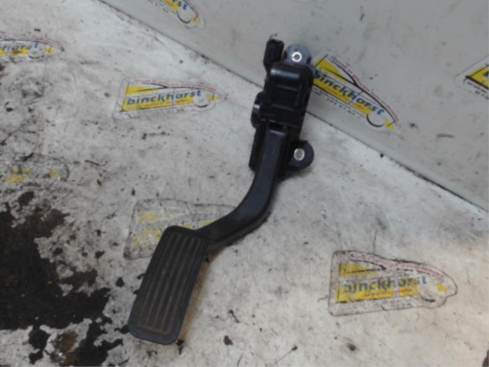 Używane Pedal gazu Mazda 6 Sportbreak (GY19/89) 2.0 CiDT HP 16V Cena € 21,00 Procedura marży oferowane przez Binckhorst BV