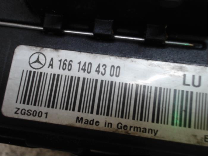 Luftmengenmesser van een Mercedes-Benz A (W168) 1.4 A-140 2000