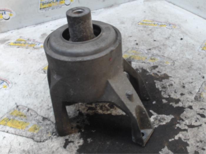 Used Engine mount Volkswagen Transporter T6 2.0 TDI DRF Price € 26,25 Margin scheme offered by Binckhorst BV