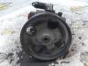 Power steering pump from a Citroën C8 (EA/EB) 2.0 16V 2004