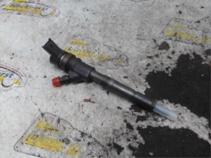 Usagé Injecteurs Toyota Corolla (E12) 1.4 D-4D 16V Prix € 31,50 Règlement à la marge proposé par Binckhorst BV