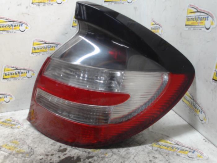 Taillight, right from a Mercedes-Benz C Sportcoupé (C203) 1.8 C-200K 16V 2002