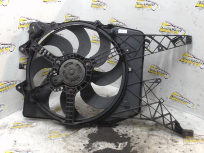 Używane Wentylator Opel Corsa D 1.3 CDTi 16V ecoFLEX Cena € 26,25 Procedura marży oferowane przez Binckhorst BV