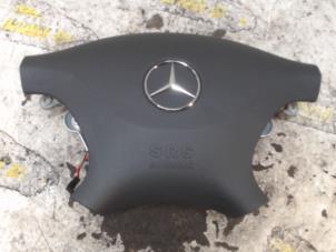 Używane Poduszka powietrzna lewa (kierownica) Mercedes Sprinter 3,5t (906.73) 316 CDI 16V Cena € 157,50 Procedura marży oferowane przez Binckhorst BV