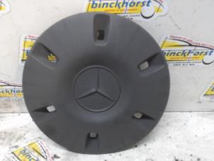 Used Wheel cover (spare) Mercedes Sprinter 3,5t (906.73) 316 CDI 16V Price € 10,50 Margin scheme offered by Binckhorst BV