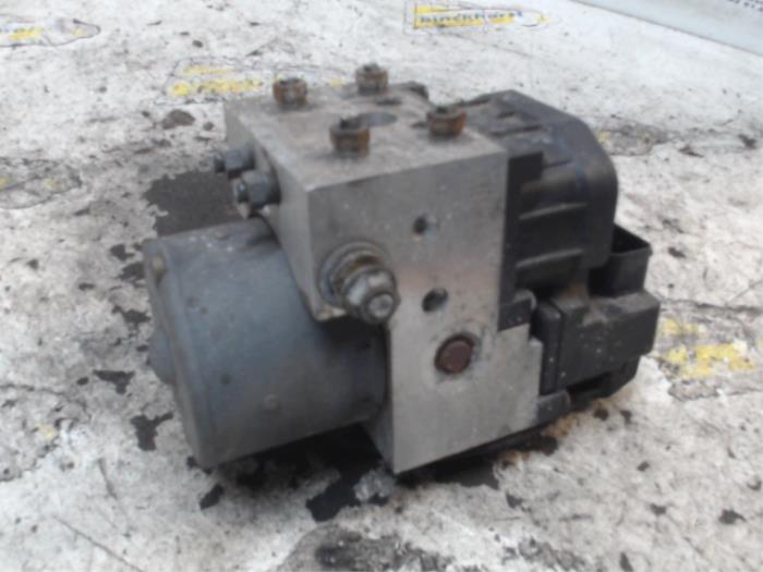 Begagnade ABS-pump Toyota Corolla (E12) 1.4 16V VVT-i Pris € 52,50 Marginaltabell erbjuds av Binckhorst BV