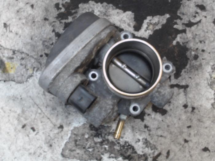 Gebrauchte Drosselklappengehäuse BMW Mini (R50/53) 1.6 16V One Preis € 31,50 Margenregelung angeboten von Binckhorst BV