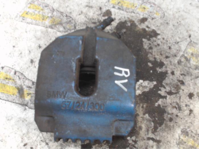 Gebrauchte Bremszange rechts vorne BMW 3 serie (E90) 325i 24V Preis € 26,25 Margenregelung angeboten von Binckhorst BV