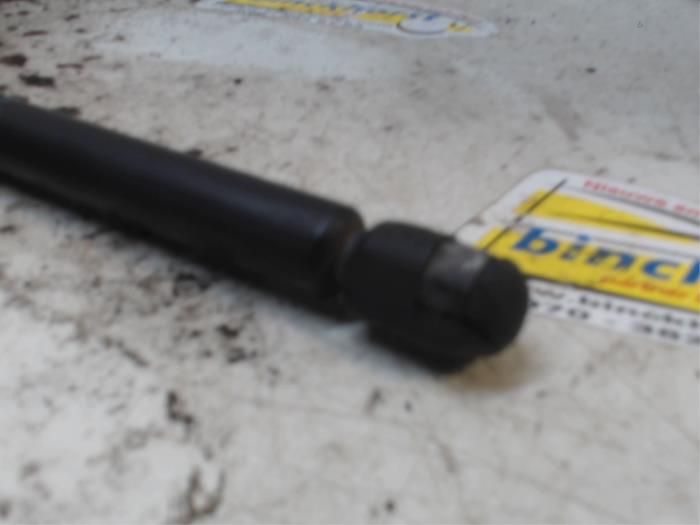 Rear gas strut, left from a Ford Focus 1 Wagon 1.6 16V 2004