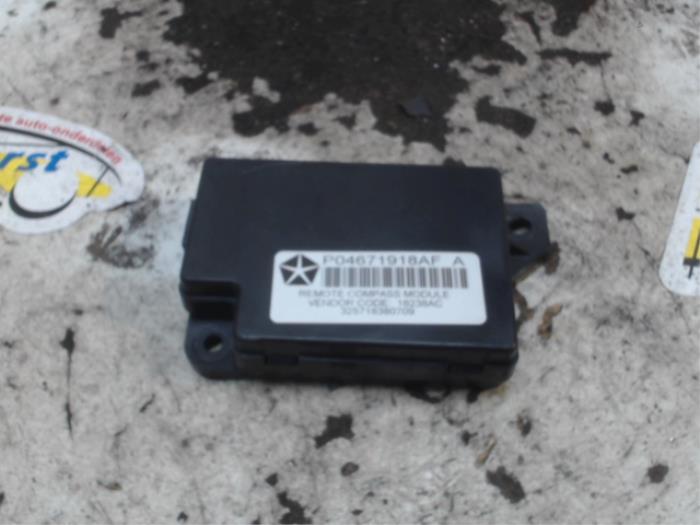 Używane Modul GPS Chrysler Voyager/Grand Voyager (RT) 3.8 V6 Grand Voyager Cena € 28,88 Procedura marży oferowane przez Binckhorst BV
