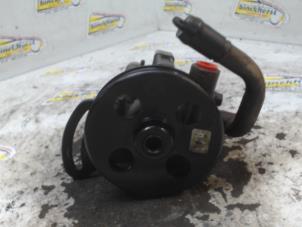 Usagé Pompe direction assistée Chevrolet Spark (M300) 1.0 16V Bifuel Prix € 42,00 Règlement à la marge proposé par Binckhorst BV