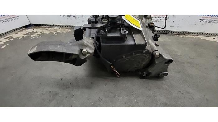 Gearbox from a Mercedes-Benz A (W169) 1.5 A-150 5-Drs. 2009
