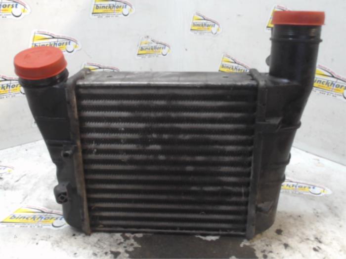 Usados Intercooler Audi A4 Cabrio (B7) 2.0 TFSI 20V Precio € 36,75 Norma de margen ofrecido por Binckhorst BV