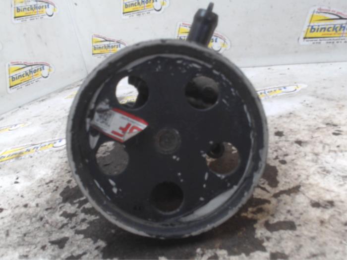 Usagé Pompe direction assistée Audi A4 Cabrio (B7) 2.0 TFSI 20V Prix € 52,50 Règlement à la marge proposé par Binckhorst BV