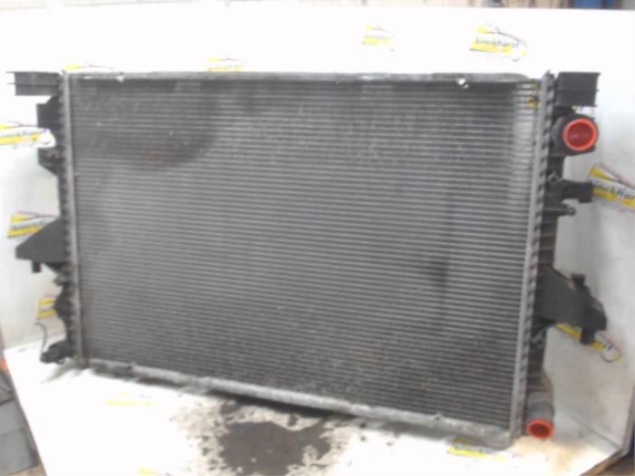 Used Radiator Volkswagen Multivan T5 (7E/7HC/7HF/7HM) 2.5 TDi Price € 42,00 Margin scheme offered by Binckhorst BV