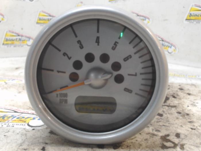 Używane Obrotomierz BMW Mini (R50/53) 1.6 16V Cooper Cena € 42,00 Procedura marży oferowane przez Binckhorst BV