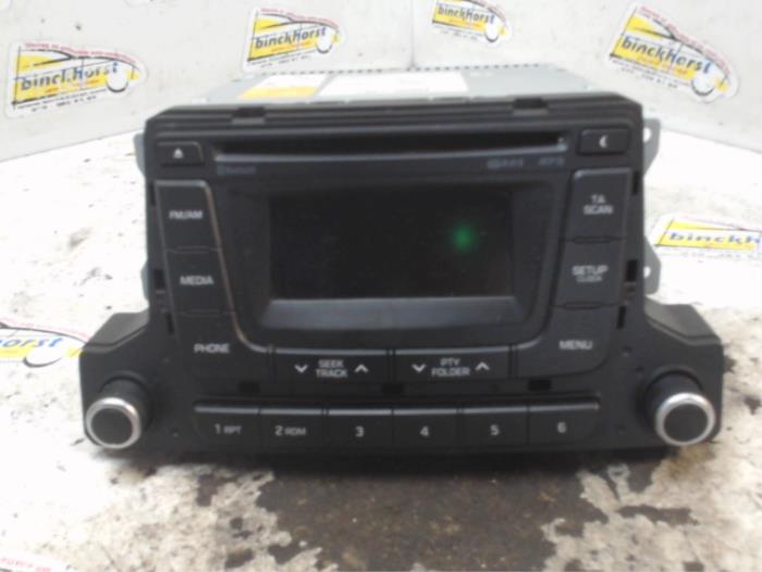 Radioodtwarzacz CD z Hyundai i10 (B5) 1.0 12V 2014