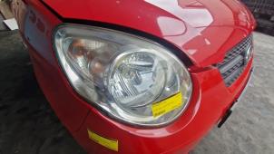 Used Headlight, right Kia Picanto (BA) 1.0 12V Price € 63,00 Margin scheme offered by Binckhorst BV