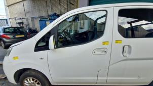 Używane Drzwi lewe wersja 2-drzwiowa Nissan NV 200 (M20M) 1.6 16V Cena € 210,00 Procedura marży oferowane przez Binckhorst BV