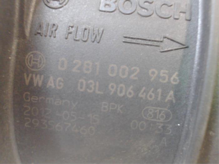 Luftmengenmesser van een Volkswagen Transporter T5 2.0 TDI DRF 2012