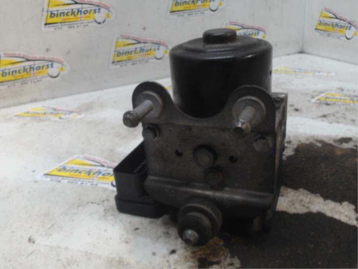 ABS pump from a Volkswagen Transporter T5 2.0 TDI DRF 2012