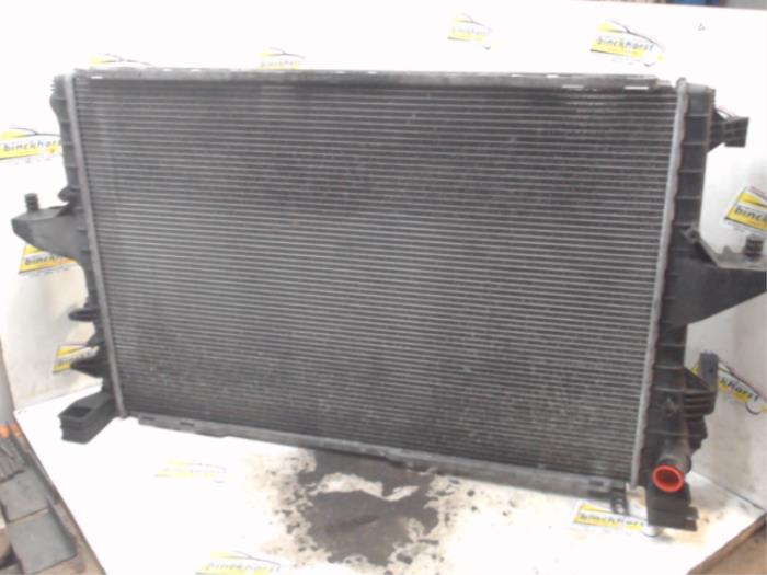 Usagé Radiateur Volkswagen Transporter/Caravelle T5 2.0 TDI DRF Prix € 52,50 Règlement à la marge proposé par Binckhorst BV