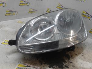 Used Headlight, left Volkswagen Golf V (1K1) 1.4 FSI 16V Price € 52,50 Margin scheme offered by Binckhorst BV