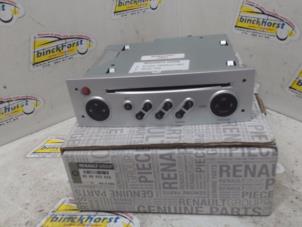 New Radio CD player Renault Modus/Grand Modus (JP) Price € 63,53 Inclusive VAT offered by Binckhorst BV