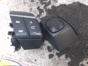 Used Steering wheel mounted radio control Volvo XC90 I 2.4 D5 20V Price on request offered by Binckhorst BV