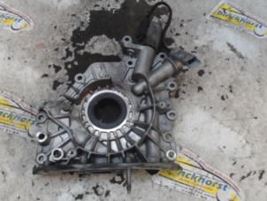 Used Oil pump Ford Transit Connect (PJ2) 1.5 EcoBlue Price on request offered by Binckhorst BV