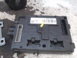 Ignition lock + computer from a Dacia Sandero II 1.0 Sce 75 12V 2019