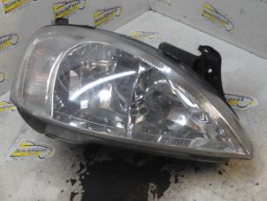 Used Headlight, right Opel Corsa C (F08/68) 1.0 12V Price € 36,75 Margin scheme offered by Binckhorst BV