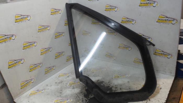 Usados Ventanilla triangular derecha delante Ford Transit 2.0 TDdi 16V Precio € 42,00 Norma de margen ofrecido por Binckhorst BV