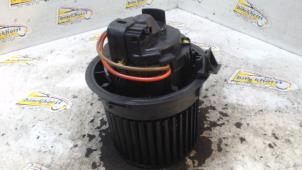 Usagé Moteur de ventilation chauffage Dacia Logan MCV II/Sandero Wagon (7S) 0.9 TCE 12V Prix € 36,75 Règlement à la marge proposé par Binckhorst BV
