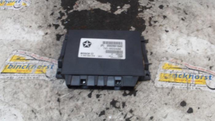 Begagnade PDC-modul Jeep Grand Cherokee (WH/WK) 6.1 SRT-8 Pris € 52,50 Marginaltabell erbjuds av Binckhorst BV