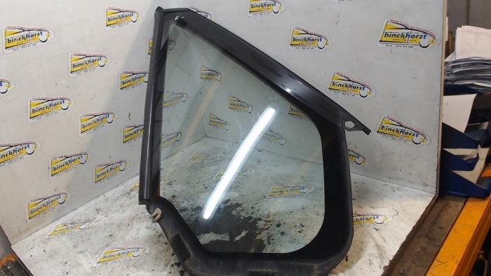 Usados Ventanilla triangular derecha delante Ford Transit Tourneo 2.2 TDCi 16V Precio € 36,75 Norma de margen ofrecido por Binckhorst BV