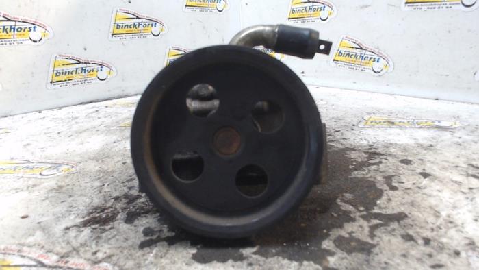 Usagé Pompe de direction Ford Fiesta 5 (JD/JH) 1.3 Prix € 52,50 Règlement à la marge proposé par Binckhorst BV