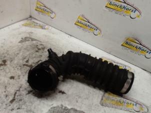 Gebrauchte Ansaugschlauch Luft Smart Forfour (453) 1.0 12V Preis € 26,25 Margenregelung angeboten von Binckhorst BV