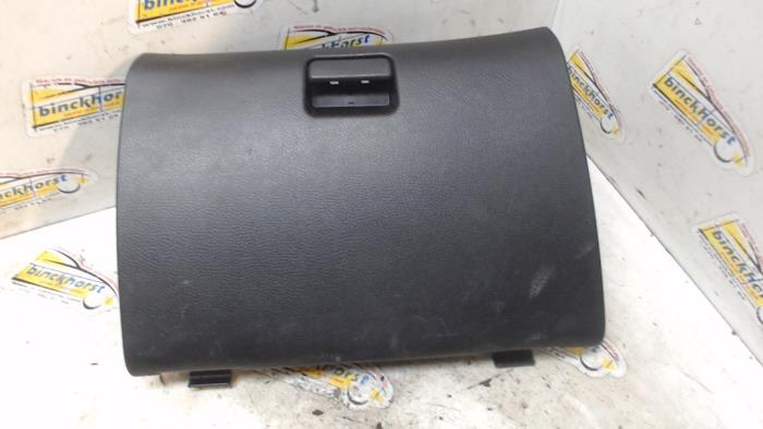 Begagnade Handskfack Mitsubishi Lancer Wagon (CS/CT) 2.0 16V Pris € 31,50 Marginaltabell erbjuds av Binckhorst BV