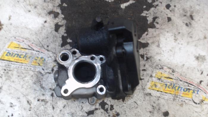 Usagé Valve RGE Mercedes Sprinter 3,5t (906.73) 316 CDI 16V Prix € 36,75 Règlement à la marge proposé par Binckhorst BV