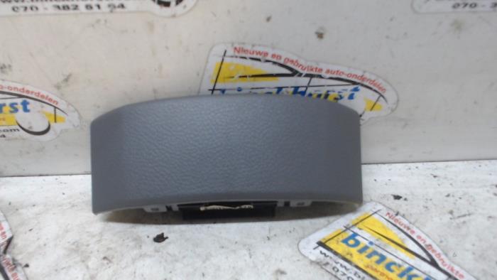 Begagnade Askkopp, fram Nissan NV 200 (M20M) 1.6 16V Pris € 15,75 Marginaltabell erbjuds av Binckhorst BV
