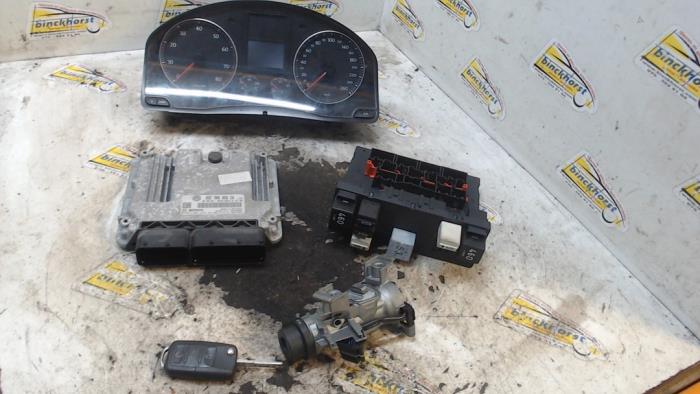 Used Ignition lock + computer Volkswagen Golf Plus (5M1/1KP) 1.6 FSI 16V Price € 177,45 Margin scheme offered by Binckhorst BV
