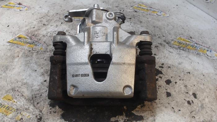 Gebrauchte Bremszange links hinten Opel Movano (4A1; 4A2; 4B2; 4B3; 4C2; 4C3) 2.5 CDTI 16V DPF Preis € 52,50 Margenregelung angeboten von Binckhorst BV