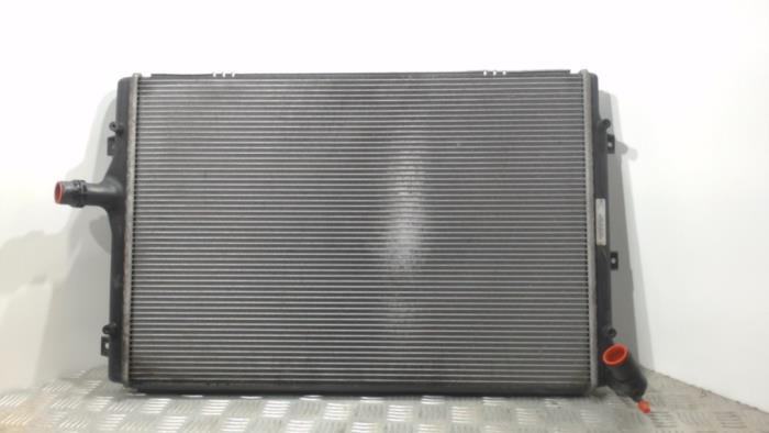 Used Radiator Skoda Octavia Combi (1Z5) 1.6 TDI Greenline Price € 31,50 Margin scheme offered by Binckhorst BV