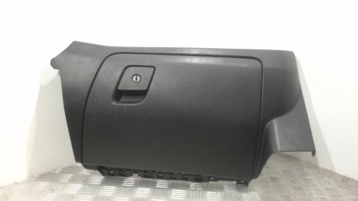 Begagnade Handskfack Fiat Doblo Cargo (263) 1.6 D Multijet Pris € 36,75 Marginaltabell erbjuds av Binckhorst BV