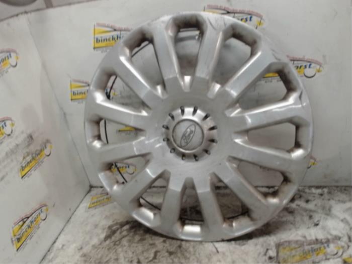 Używane Kolpak Ford Transit Connect 1.8 TDCi 75 Cena € 15,75 Procedura marży oferowane przez Binckhorst BV